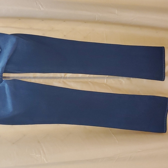 PRVCY - Picture 4 of 4